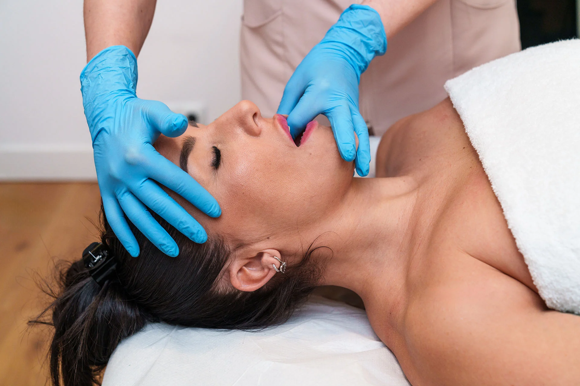 effective tmj stretching and traction therapy for 2026 03 19 23 31 22 utc